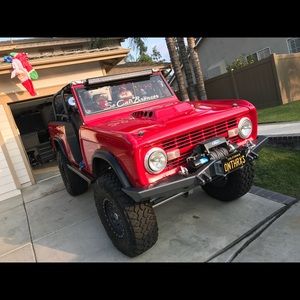 Meet your Posher, Sterling